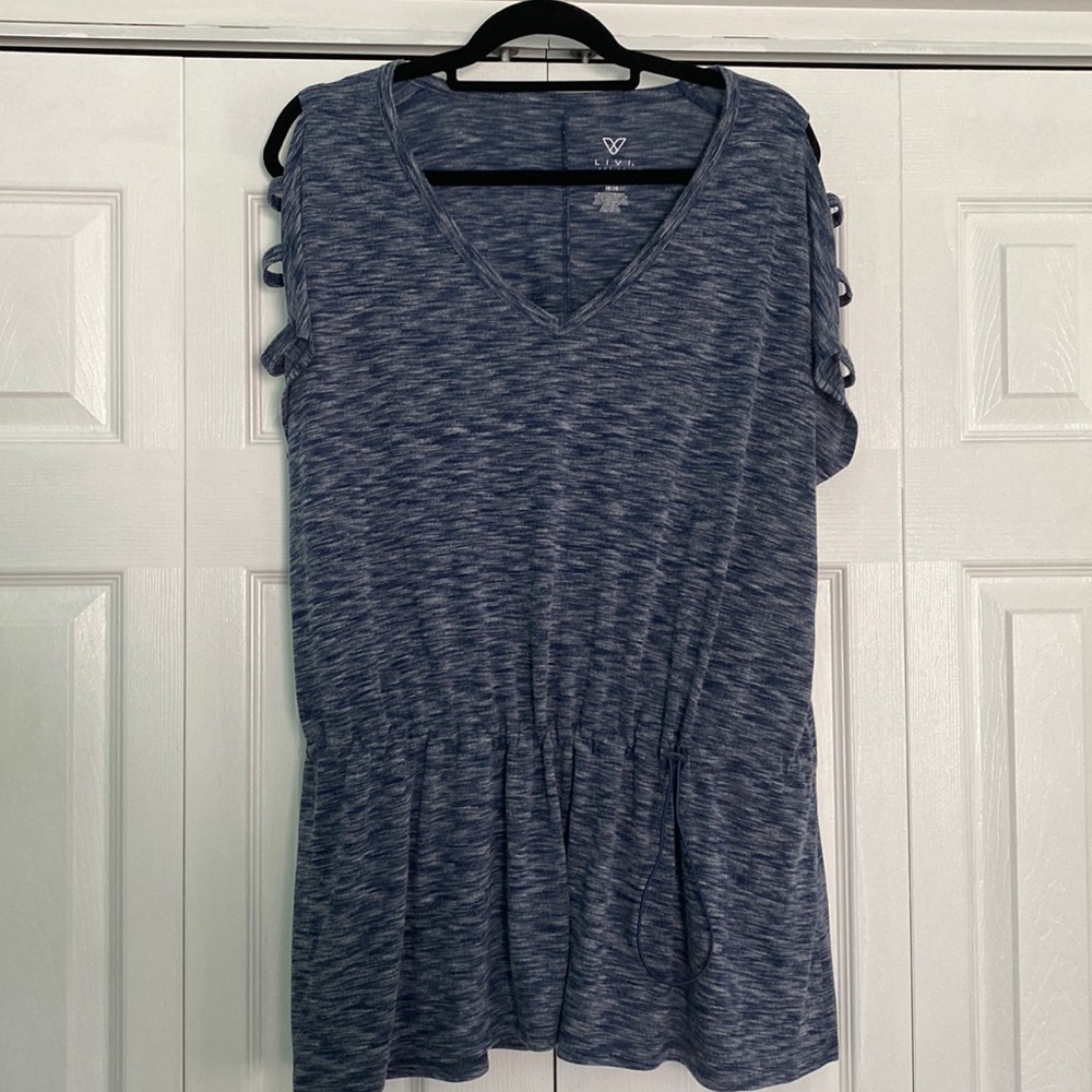 Livi Active Short Sleeve Top Size 18/20